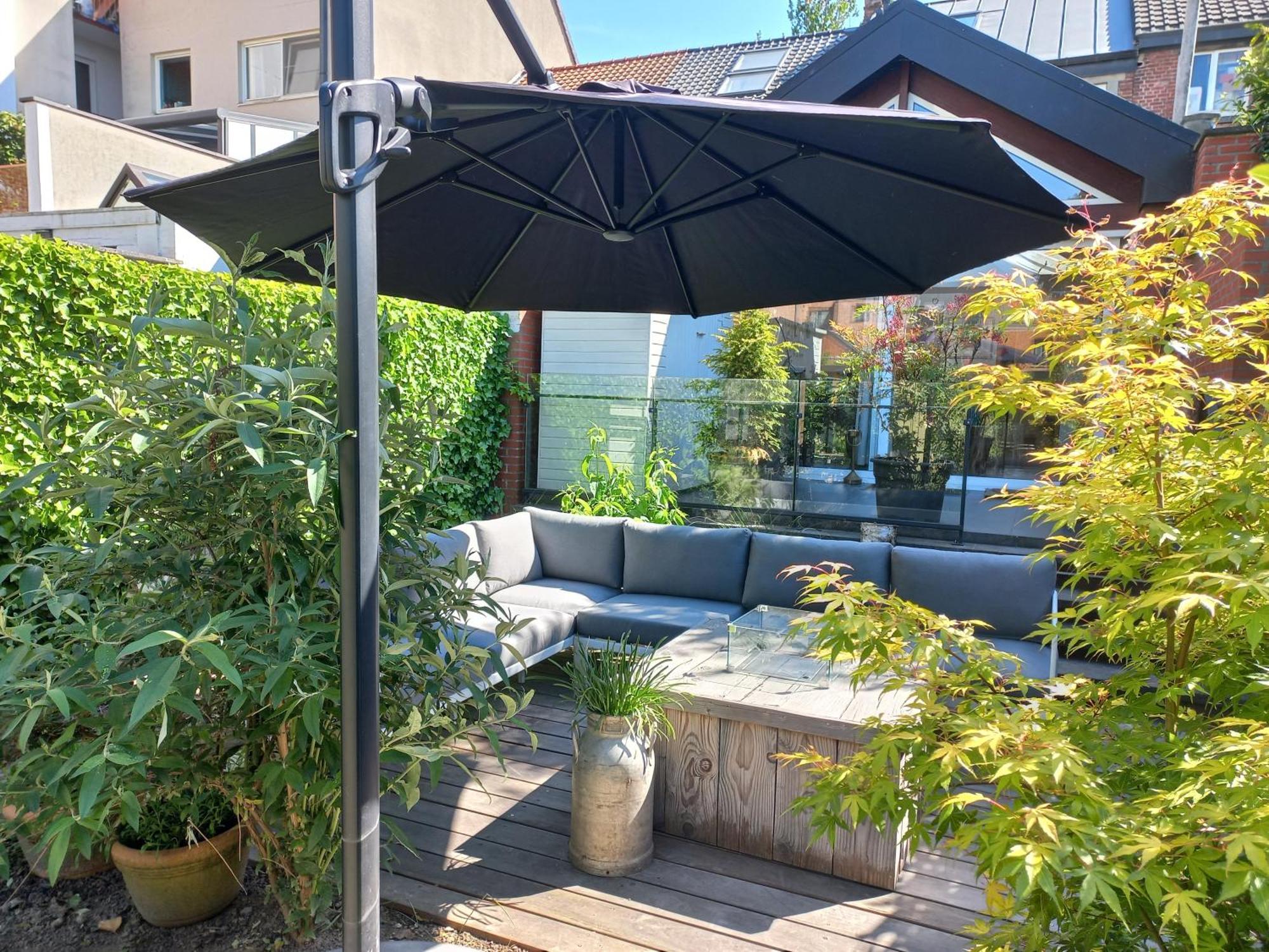 On-Ge-WoonAd Hasselt  Villa Bagian luar foto
